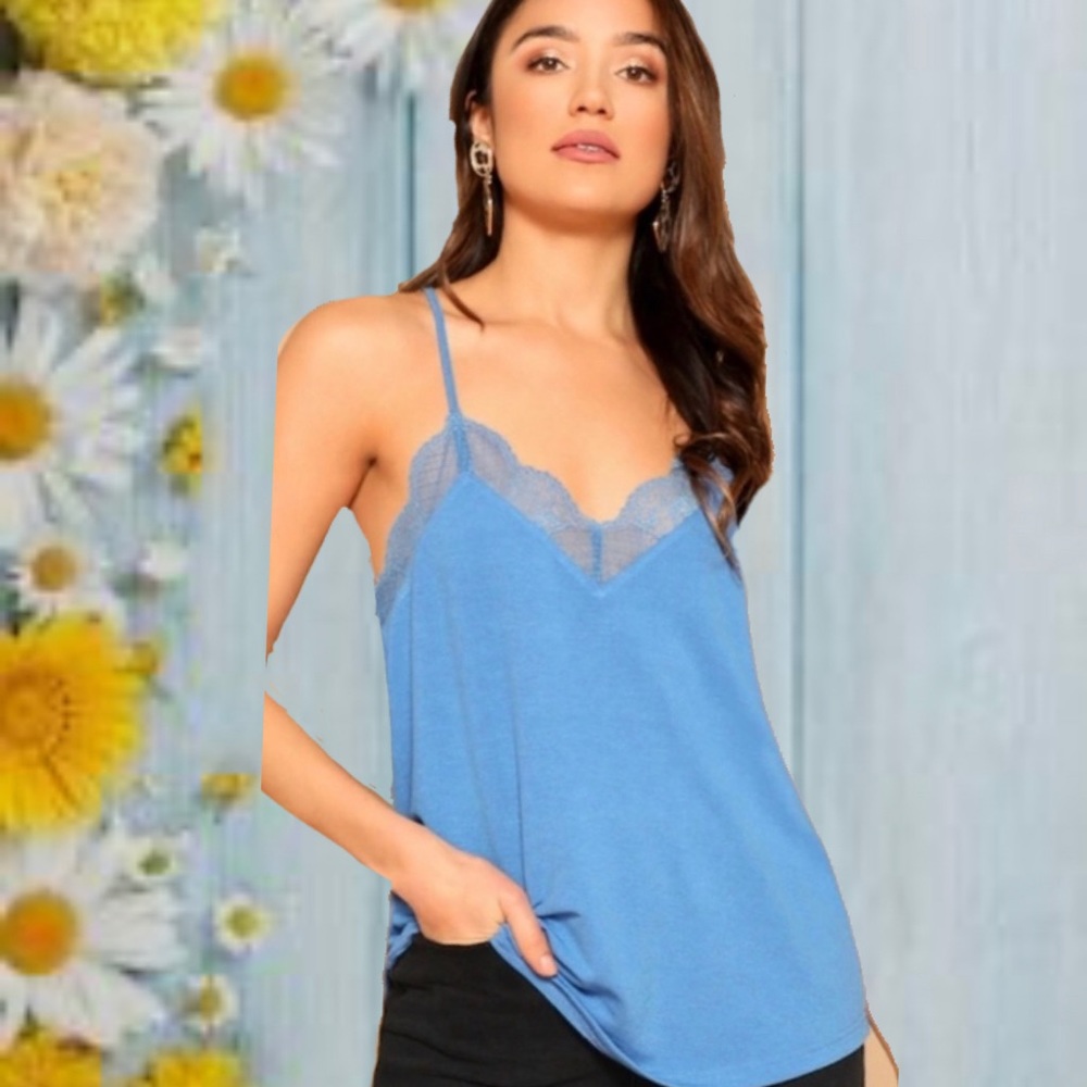 LACE V-NECK CAMISOLE